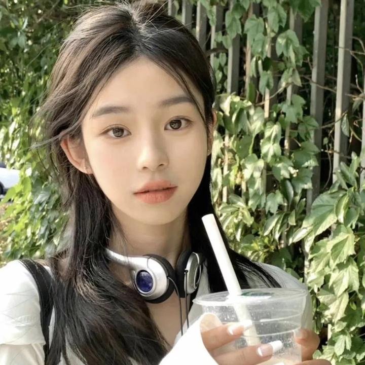 深夜晚秋 海报